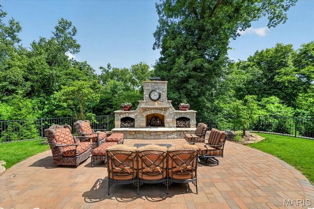 16925 Todd Evan Trail Road, Chesterfield, MO 63005