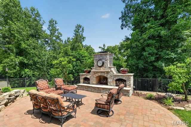 16925 Todd Evan Trail Road, Chesterfield, MO 63005