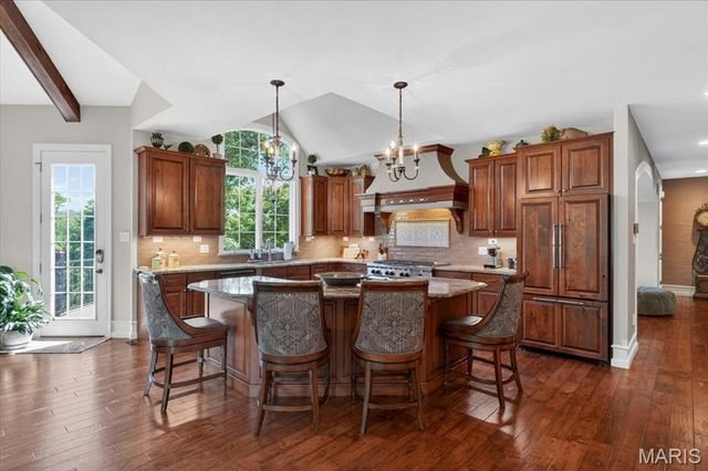 16925 Todd Evan Trail Road, Chesterfield, MO 63005