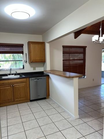 2277 Nova Village Dr, Davie, FL 33317