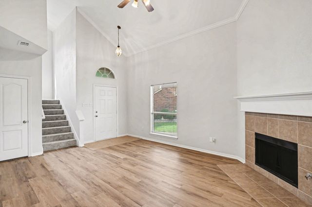 1053 Liberty Circle, Hurst, TX 76053