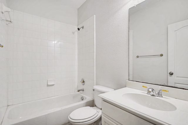 1053 Liberty Circle, Hurst, TX 76053