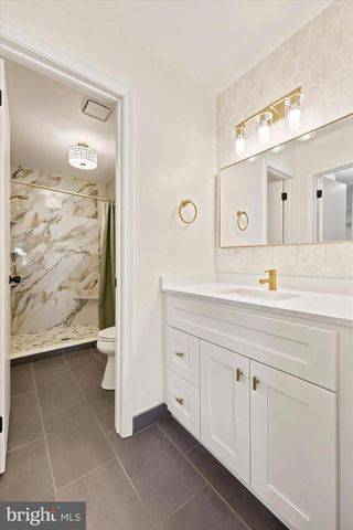 10-B W BLUEBELL LN, Mount Laurel, NJ 08054