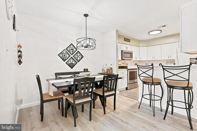 10-B W BLUEBELL LN, Mount Laurel, NJ 08054