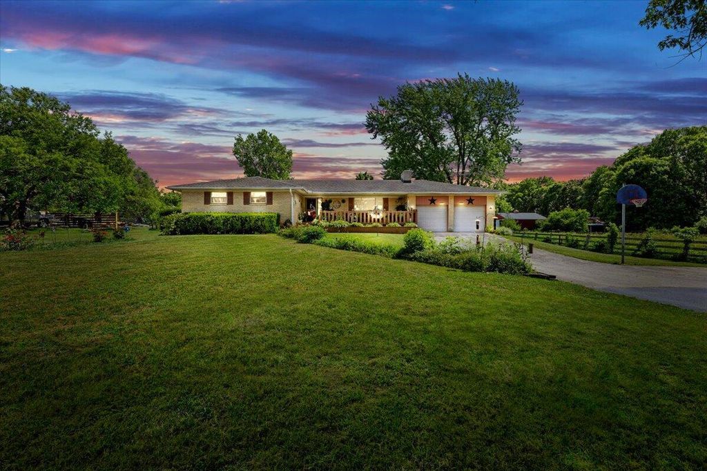 818 Antioch School Road 818 Antioch School Road, Vandalia, OH 45377
