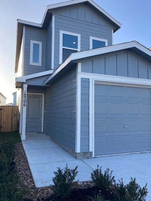 18306 Palazzo Romano Lane, New Caney, TX 77357