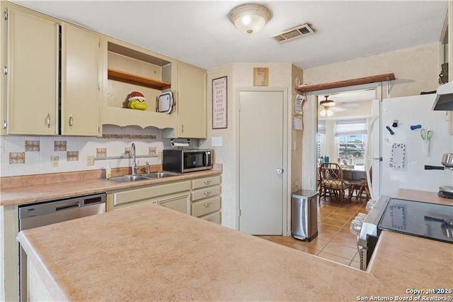 384 Waterway, New Braunfels, TX 78130