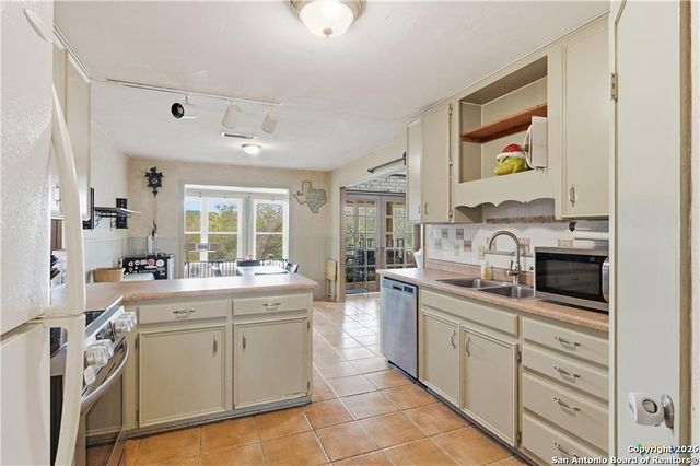 384 Waterway, New Braunfels, TX 78130