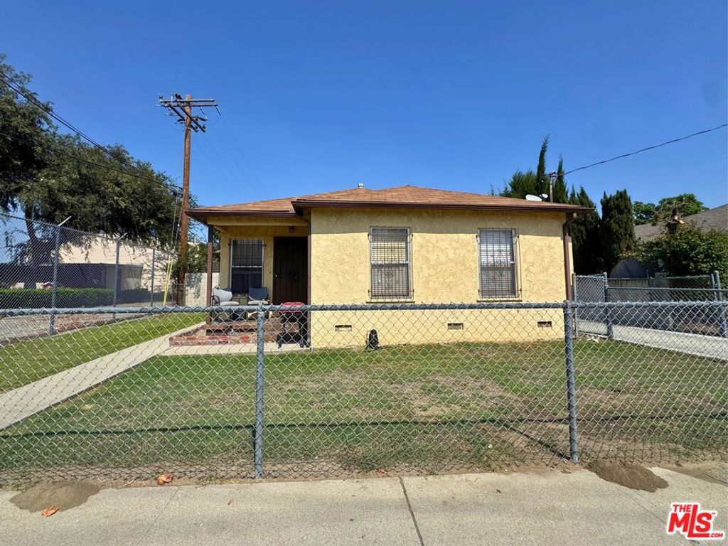 315 E Elm Street, Compton, CA 90221 — photo 4