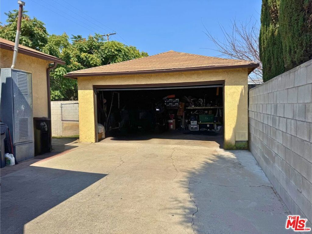 315 E Elm Street, Compton, CA 90221 — photo 5