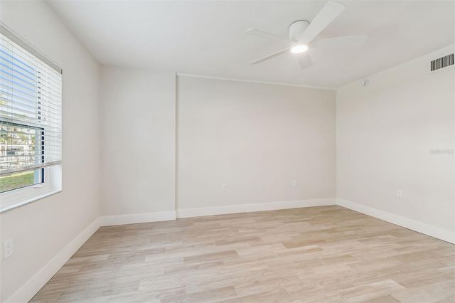 300 VENETIAN DRIVE 2, Clearwater, FL 33755