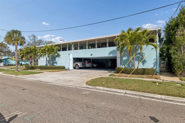 300 VENETIAN DRIVE 2, Clearwater, FL 33755