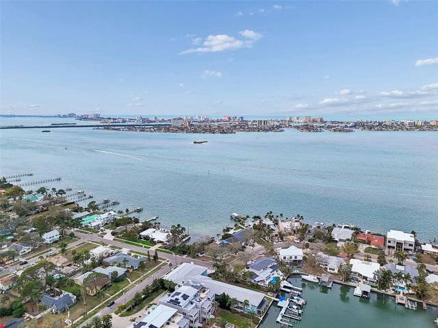 300 VENETIAN DRIVE 2, Clearwater, FL 33755