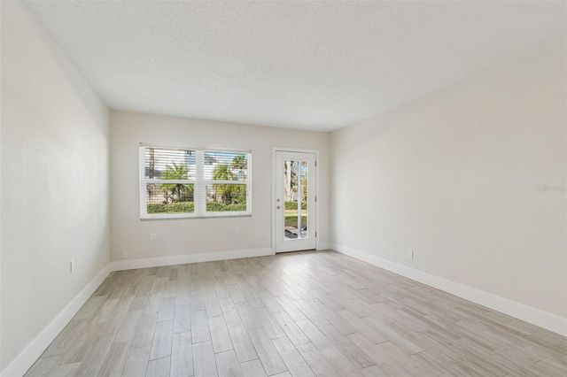 300 VENETIAN DRIVE 2, Clearwater, FL 33755