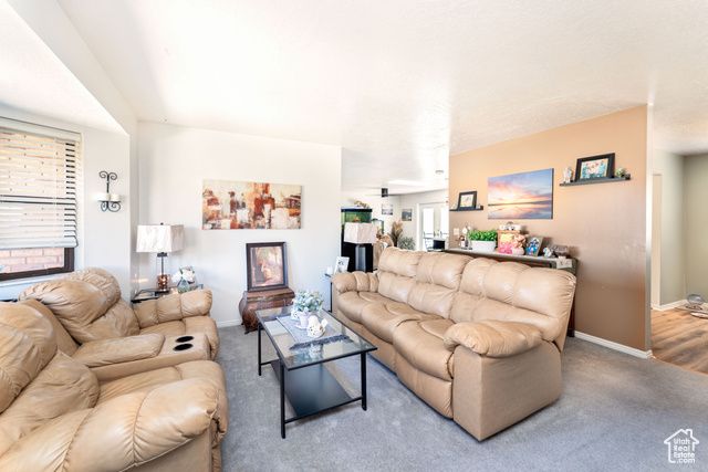 4571 W HILLSIDE DR, Vernal, UT 84078