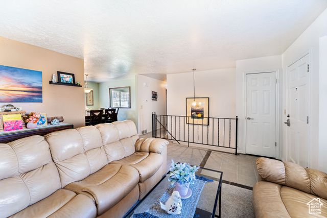 4571 W HILLSIDE DR, Vernal, UT 84078