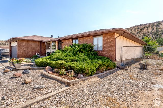 4571 W HILLSIDE DR, Vernal, UT 84078