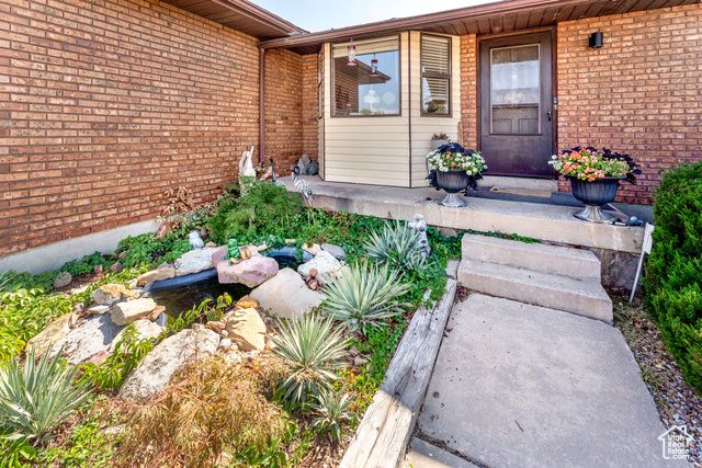 4571 W HILLSIDE DR, Vernal, UT 84078