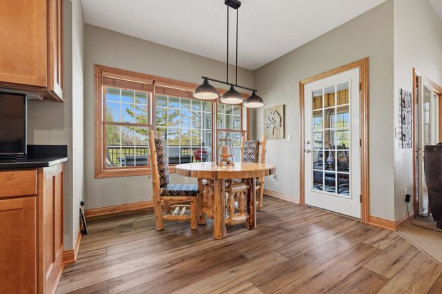 8564 Newbury Court, Johnston, IA 50131