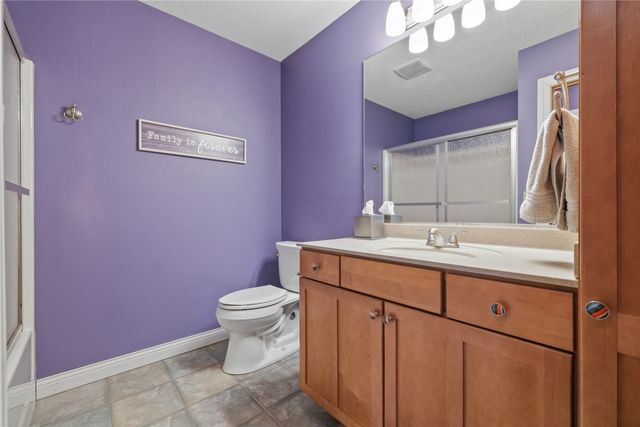 8564 Newbury Court, Johnston, IA 50131