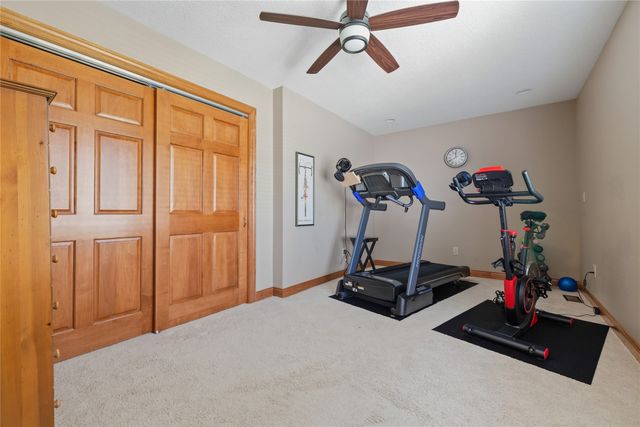 8564 Newbury Court, Johnston, IA 50131