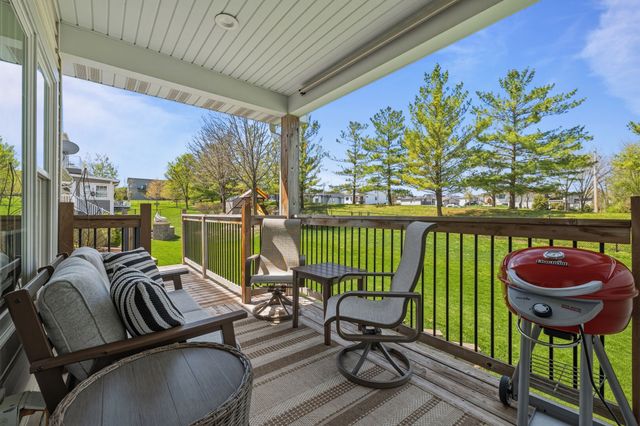 8564 Newbury Court, Johnston, IA 50131