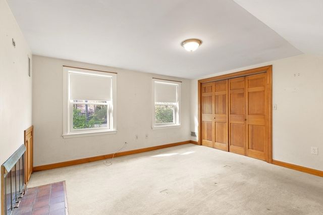 4 Strout Ave, Lynnfield, MA 01940