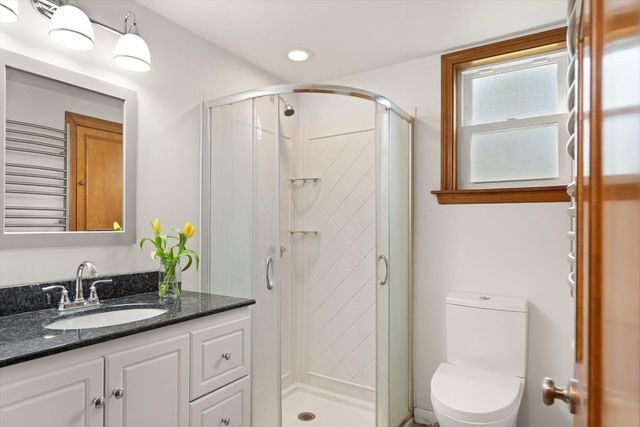 4 Strout Ave, Lynnfield, MA 01940