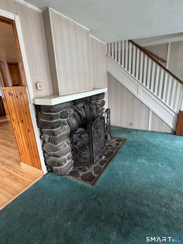 18 Coolridge Road, Milford, CT 06460