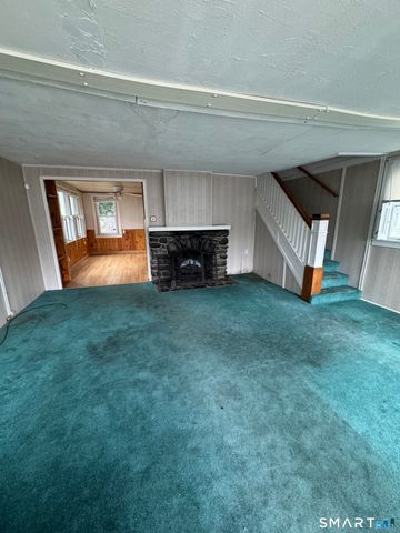 18 Coolridge Road, Milford, CT 06460