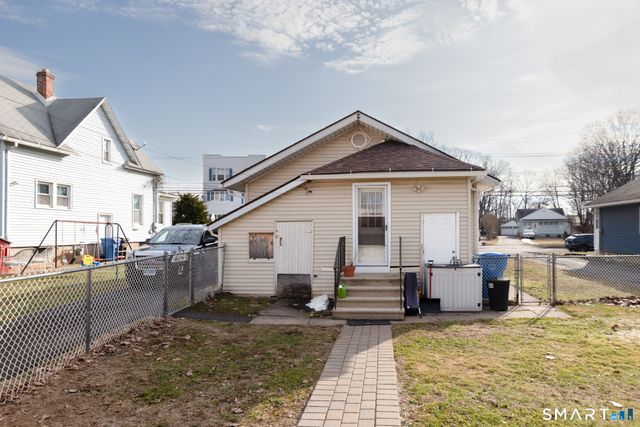 282 Stanley Street, New Britain, CT 06051