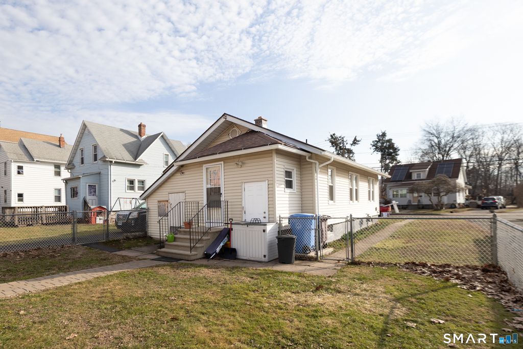 282 Stanley Street, New Britain, CT 06051