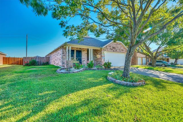 102 Running Deer Lane, Waxahachie, TX 75165