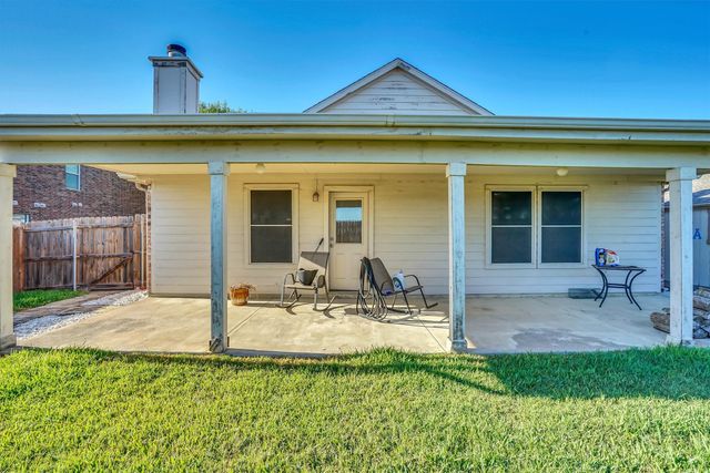 102 Running Deer Lane, Waxahachie, TX 75165