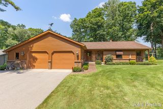7786 Thornapple Bayou Drive SE, Grand Rapids, MI 49512