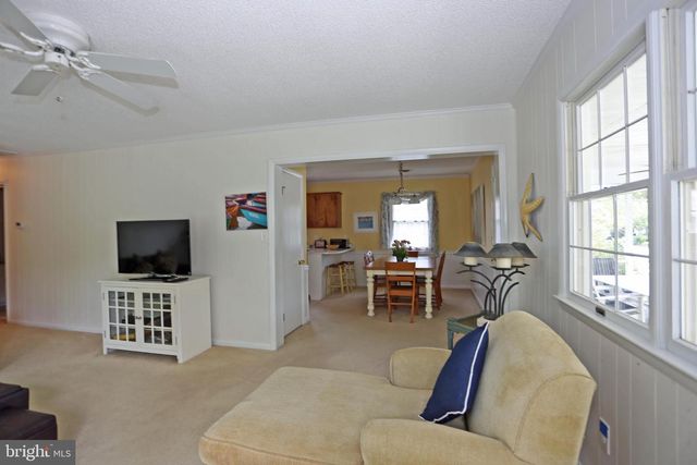 327 COUNTRY CLUB DR, Rehoboth Beach, DE 19971