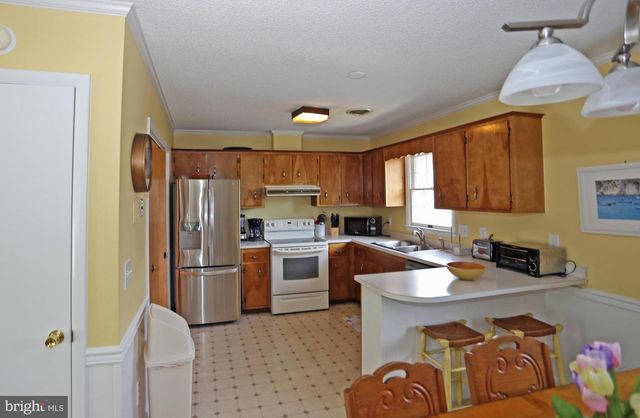327 COUNTRY CLUB DR, Rehoboth Beach, DE 19971