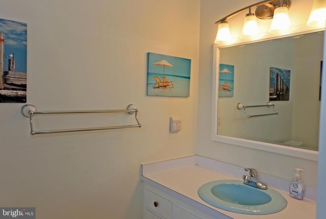 327 COUNTRY CLUB DR, Rehoboth Beach, DE 19971