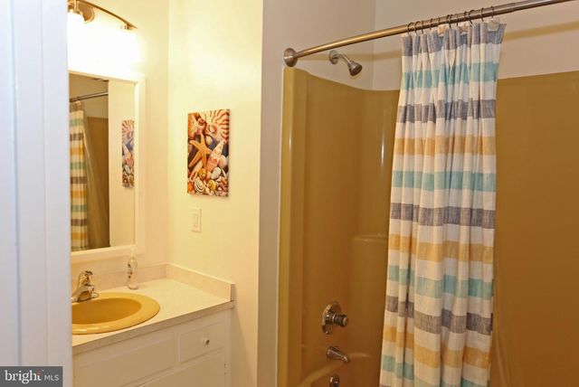 327 COUNTRY CLUB DR, Rehoboth Beach, DE 19971