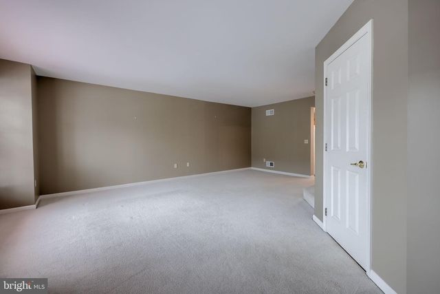 211 SEPTEMBER WAY, York, PA 17403