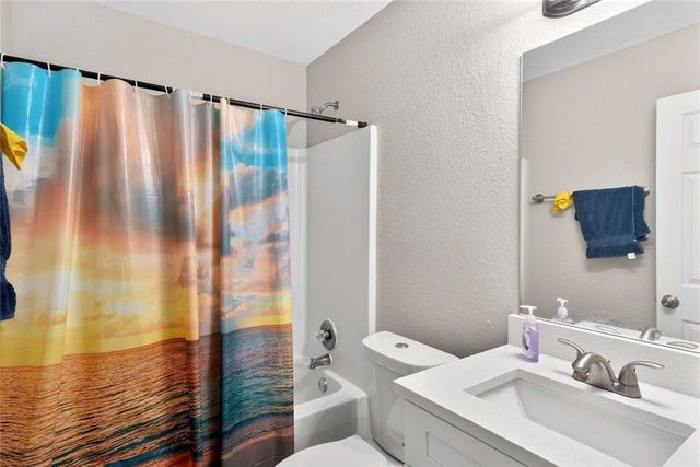 4406 Ravenwood Drive, Union City, GA 30291