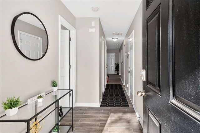 4406 Ravenwood Drive, Union City, GA 30291