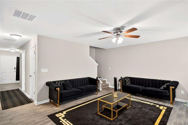 4406 Ravenwood Drive, Union City, GA 30291