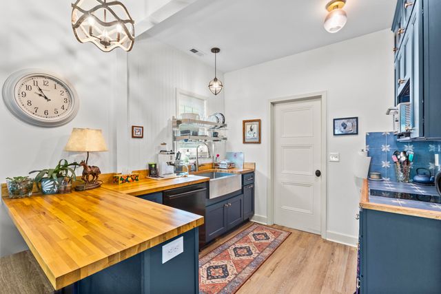 1318 Cypress Street, Paris, KY 40361