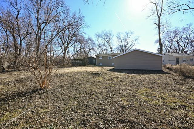 15330 Cherry Lane, Markham, IL 60428