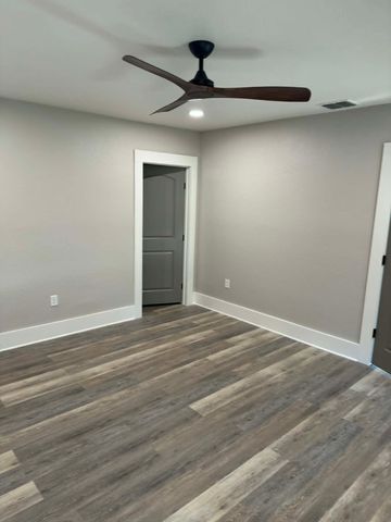 230 SW Live Oak, Dublin, TX 76446