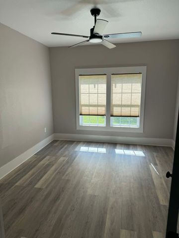 230 SW Live Oak, Dublin, TX 76446