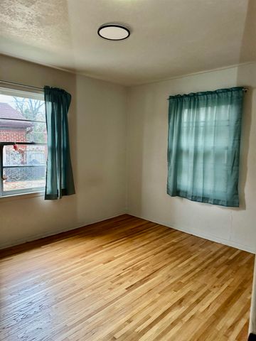 1801 S Woodlawn Blvd, Wichita, KS 67218