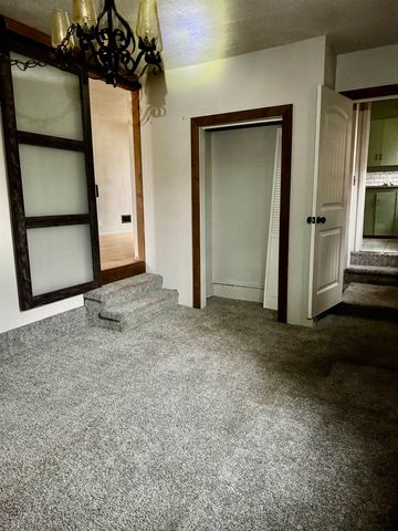 1801 S Woodlawn Blvd, Wichita, KS 67218