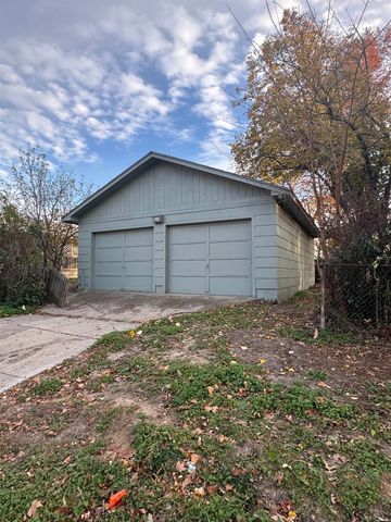 1801 S Woodlawn Blvd, Wichita, KS 67218